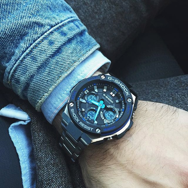 G-SHOCK GST-W100D-1A2