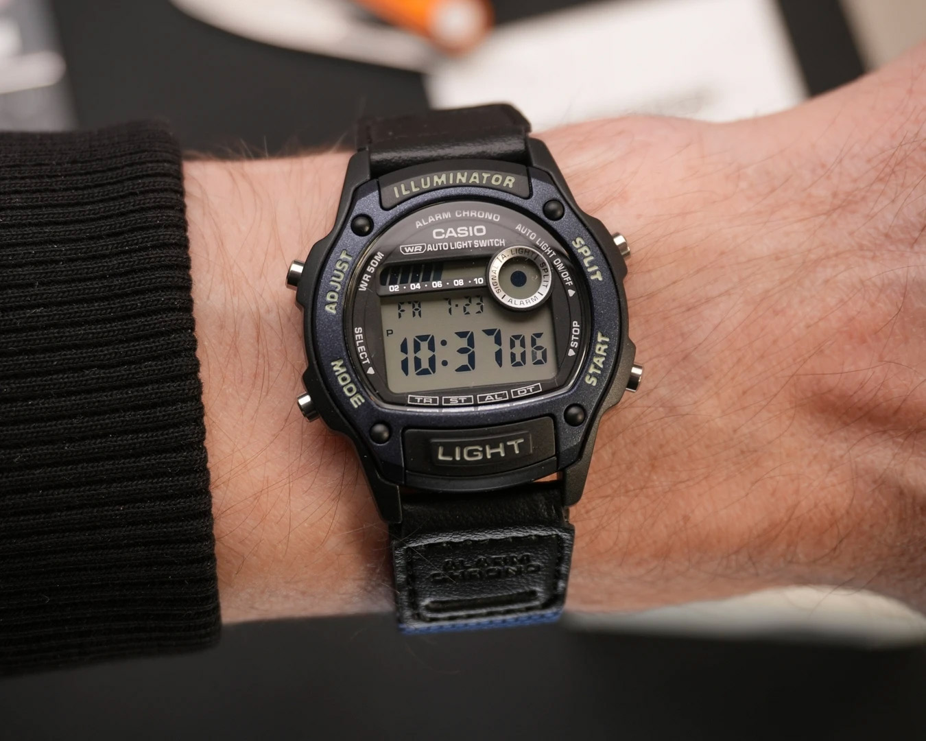 G-SHOCK W-220HF-2A