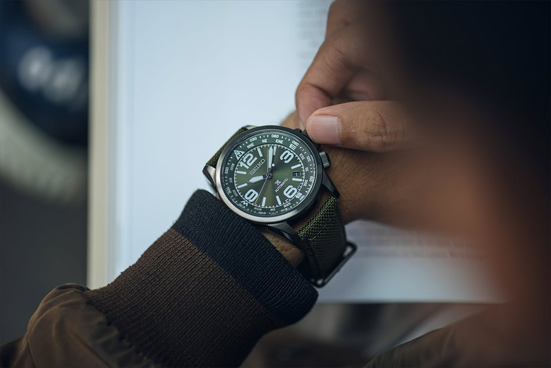 Японские часы Seiko SRPC33K1