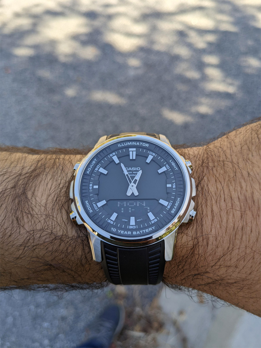 G-SHOCK AMW-880-1A
