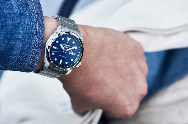 Японские часы Seiko SRPE53K1