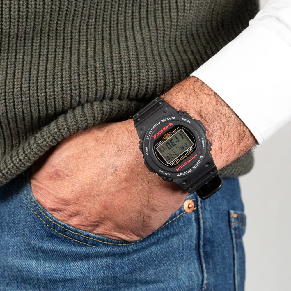 G-SHOCK DW-5750UE-1E