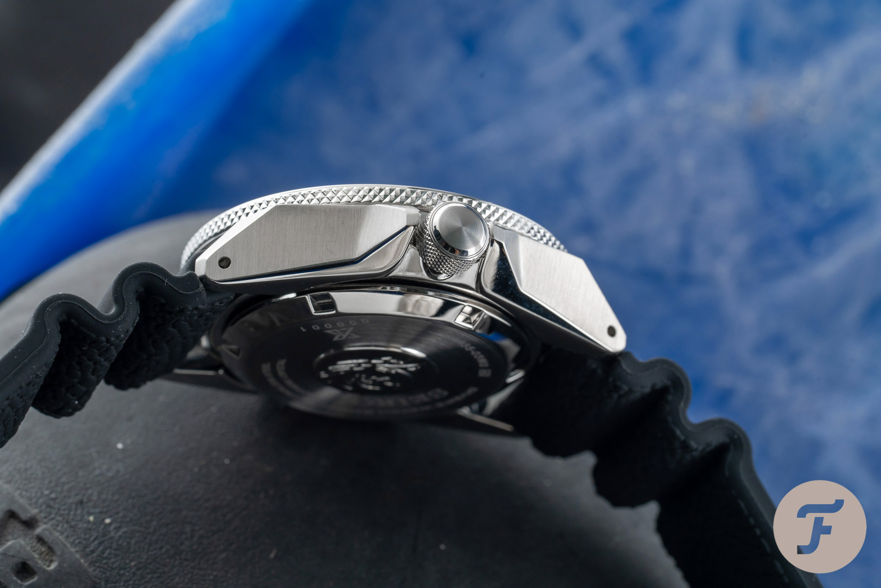 Японские часы Seiko SRPE37K1