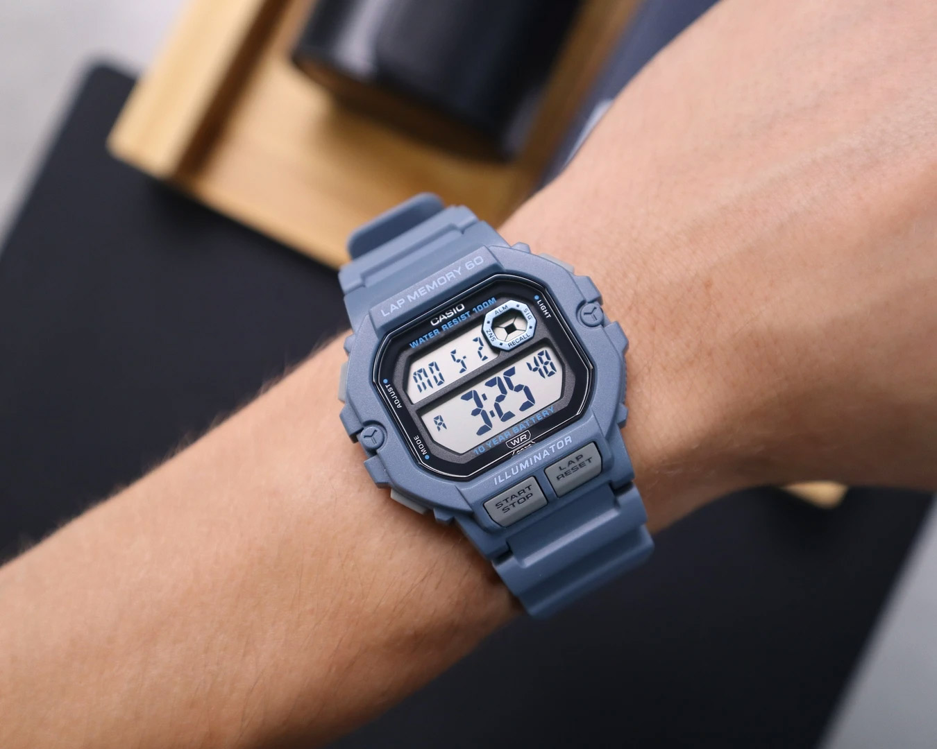 G-SHOCK WS-1400H-2A