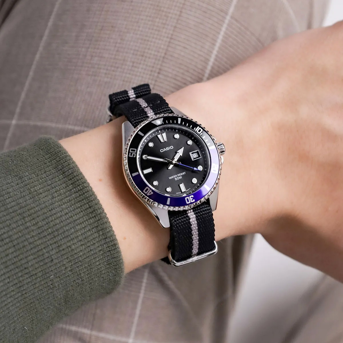 G-SHOCK MDV-10C-1A2