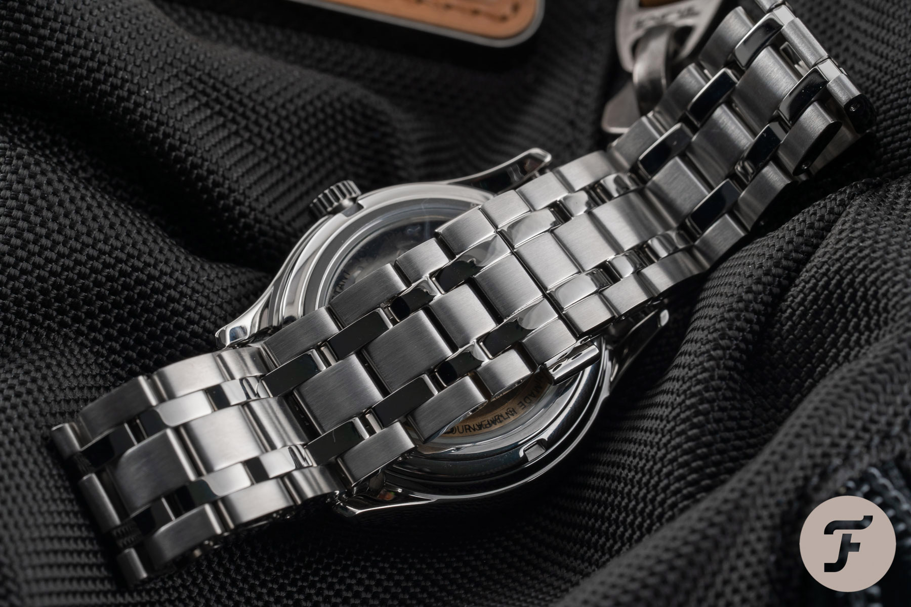 Японские часы Seiko SSA411J1