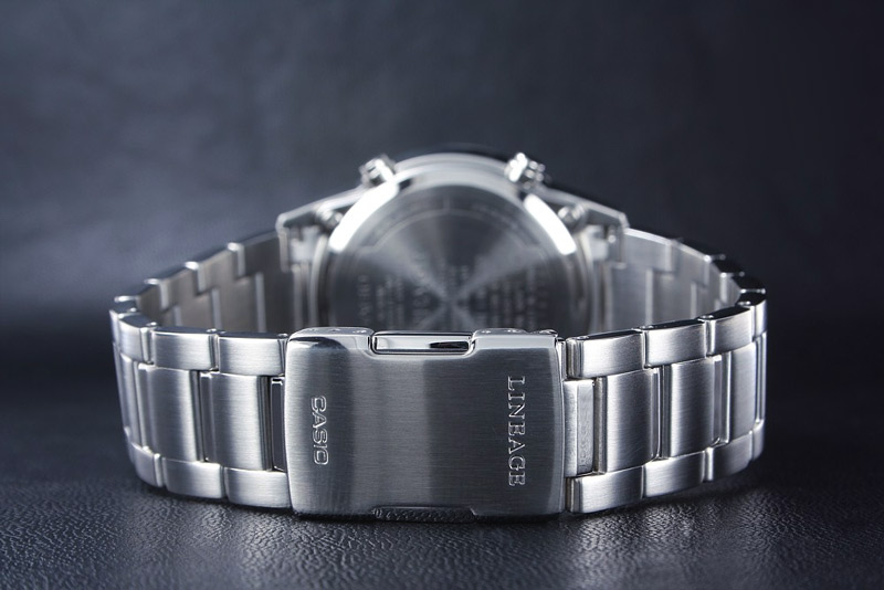 Casio Lineage LIW-M700D-2A