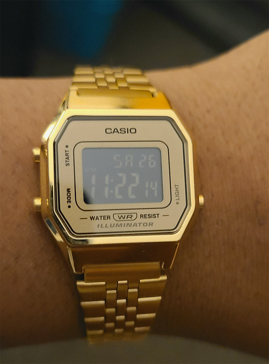 G-SHOCK LA680WGA-9B