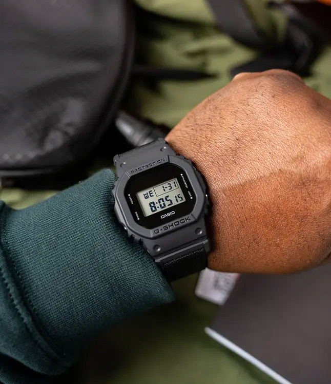 G-SHOCK DW-5600BCE-1E