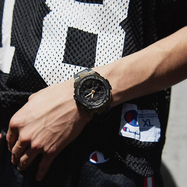 G-SHOCK GST-W300G-1A9