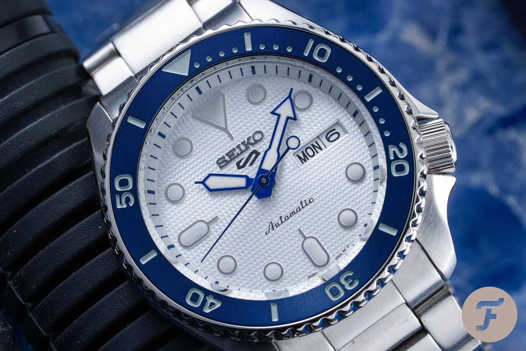 Японские часы Seiko SRPG47K1