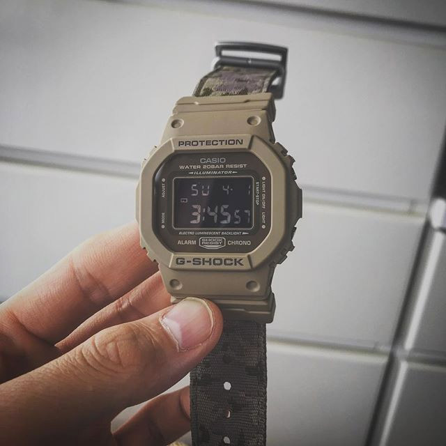 G-SHOCK DW-5600LU-8E