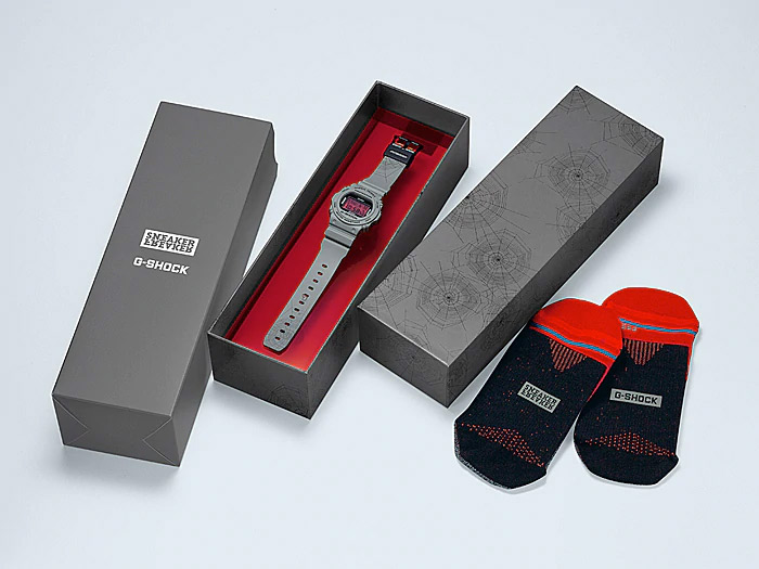 G-SHOCK DW-5700SF-1E