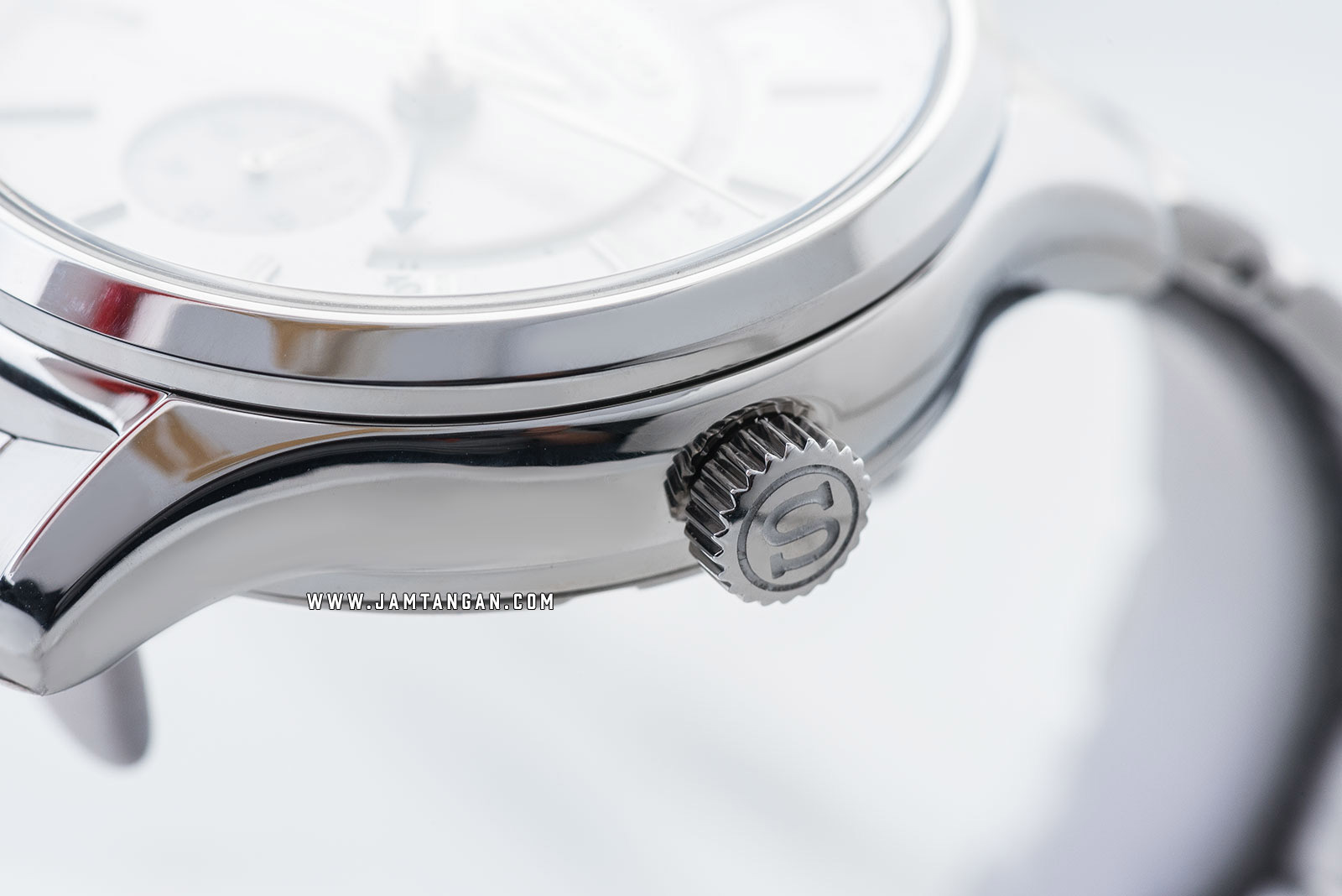 Японские часы Seiko SSA395J1
