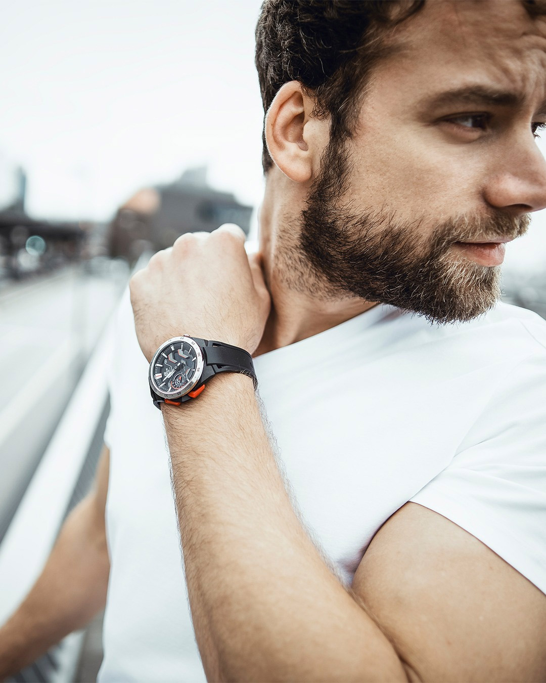 Casio Edifice ECB-2200P-1A