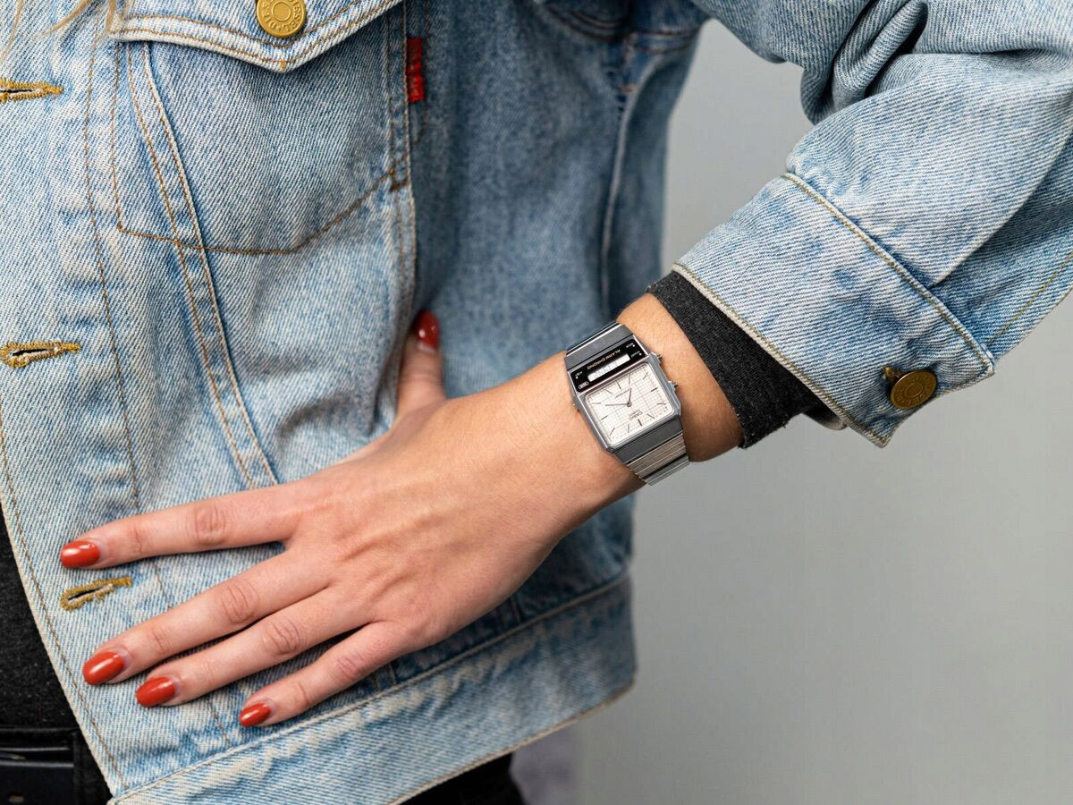 G-SHOCK AQ-800E-7A