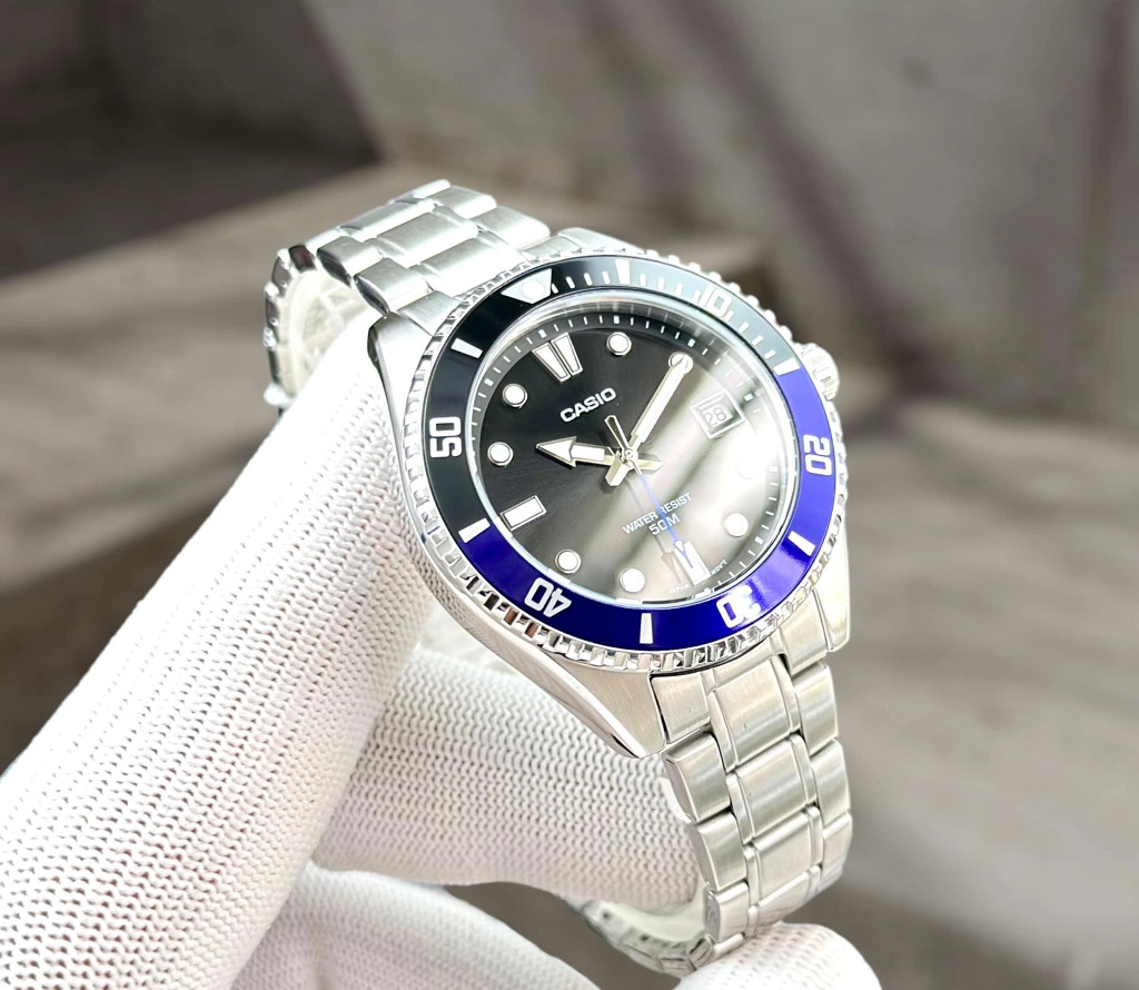 G-SHOCK MDV-10D-1A2