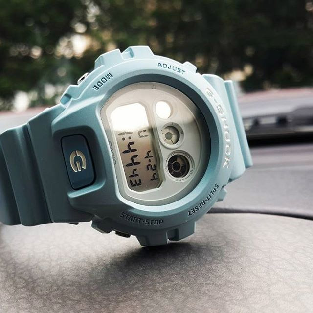 G-SHOCK DW-6900SG-2E