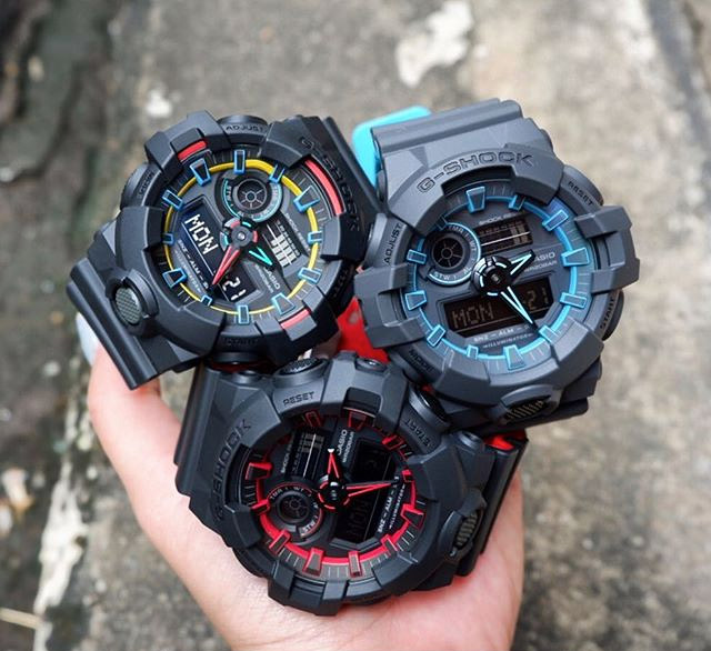 G-SHOCK GA-700SE-1A4