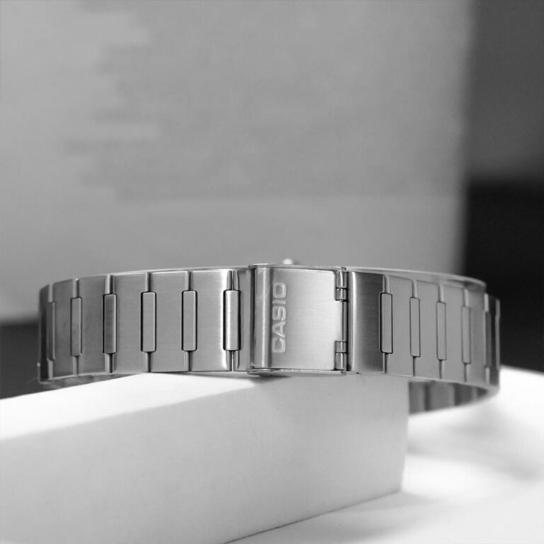 G-SHOCK MTP-B185D-2A1