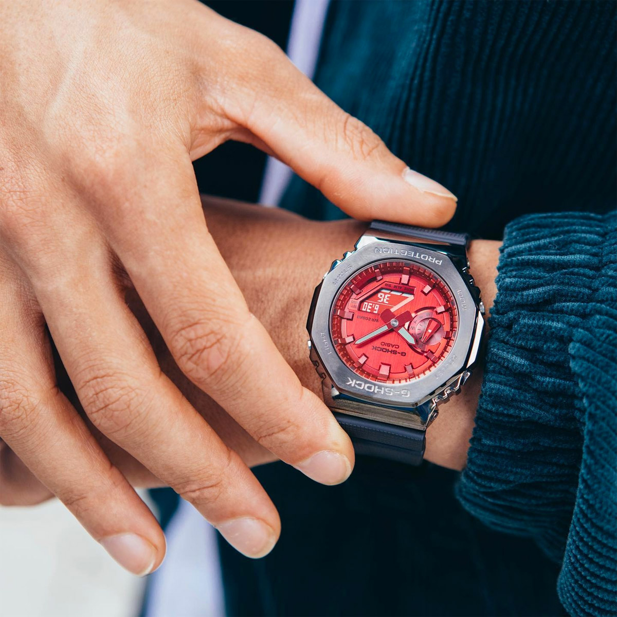 G-SHOCK GM-2100B-4A