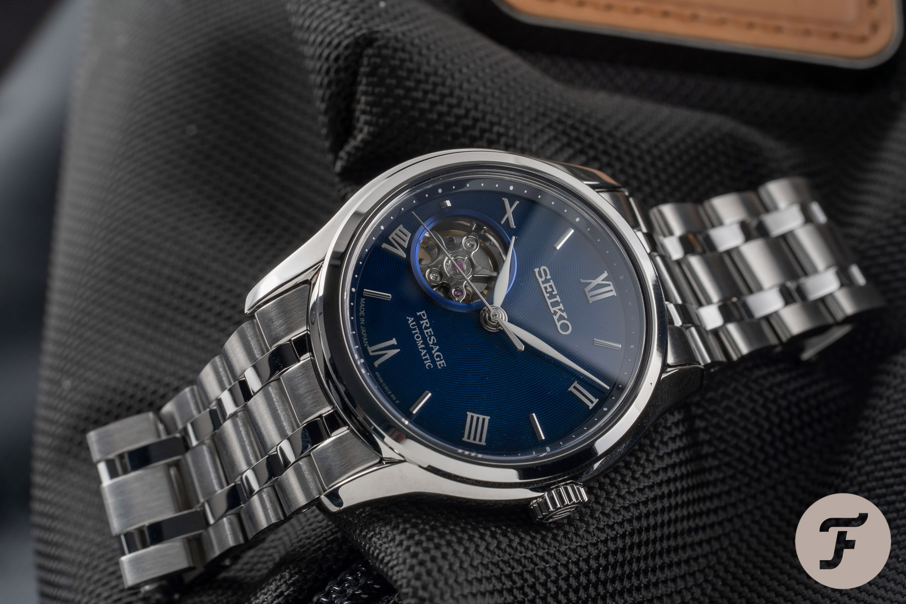 Японские часы Seiko SSA411J1
