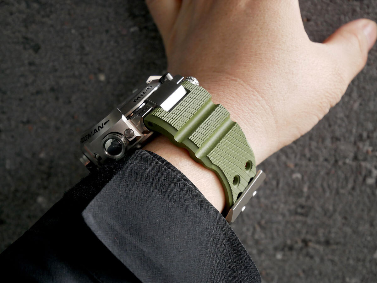 G-SHOCK MRG-BF1000RG-3A