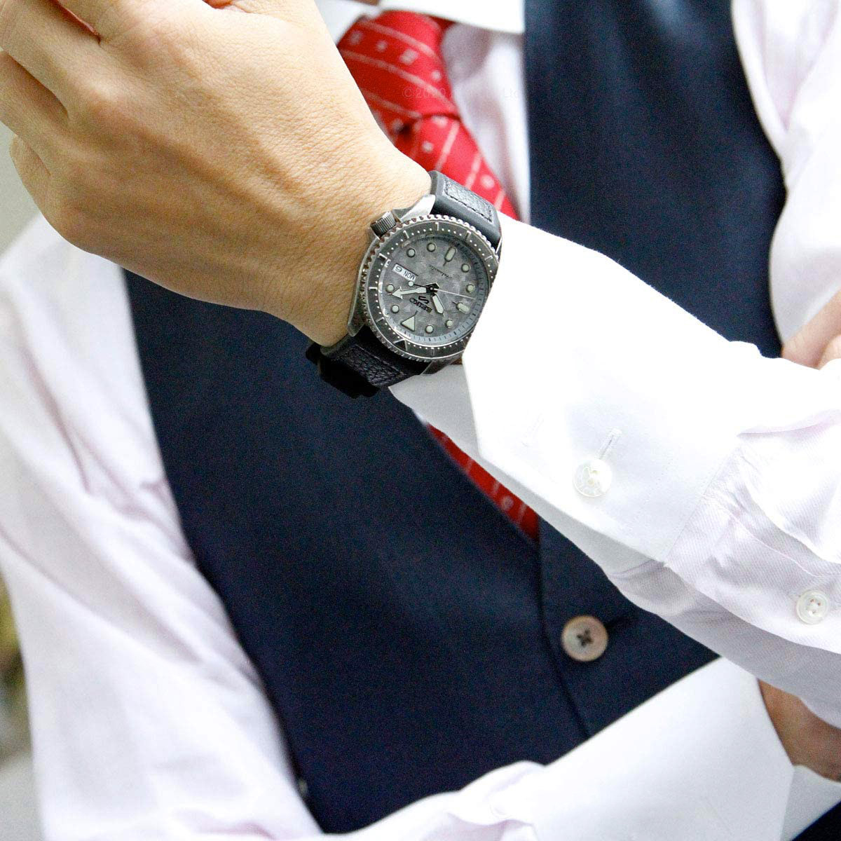Японские часы Seiko SRPE79K1