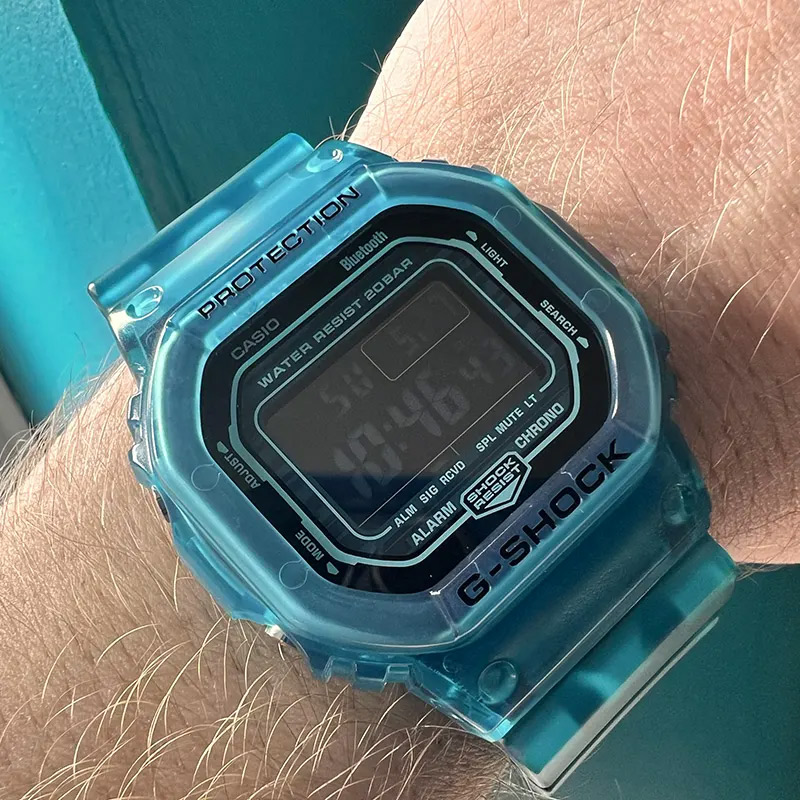 G-SHOCK DW-B5600G-2E