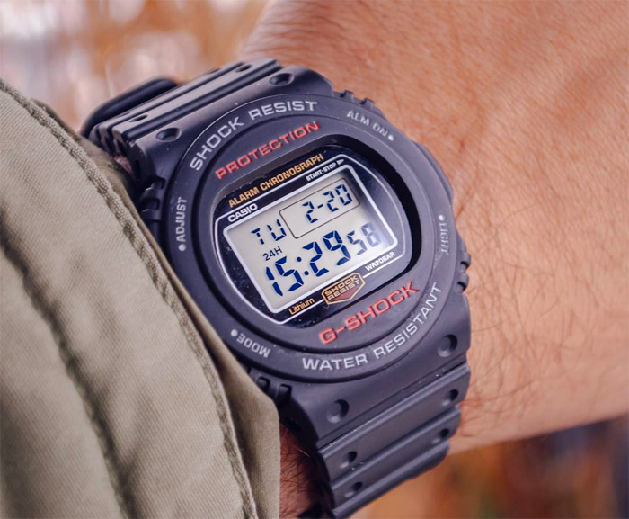 G-SHOCK DW-5750E-1E