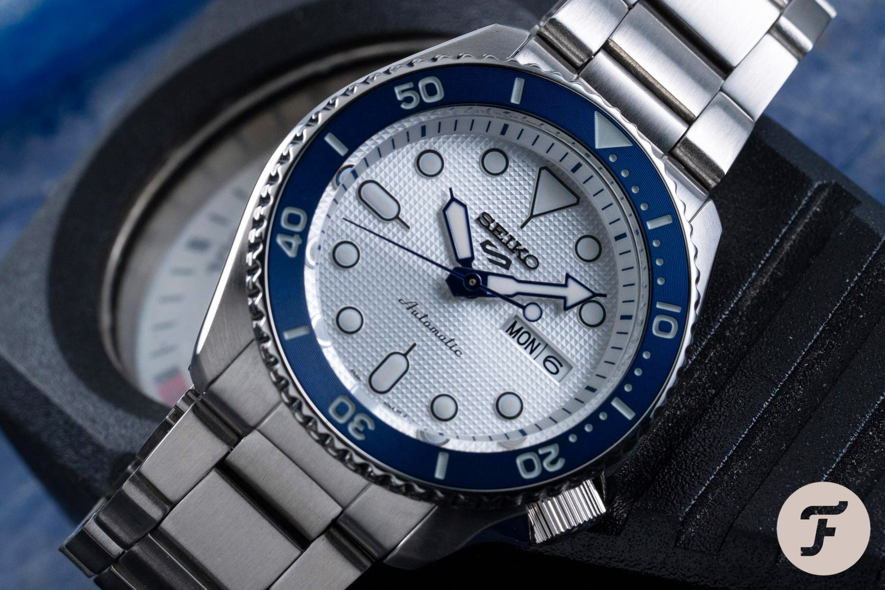 Японские часы Seiko SRPG47K1