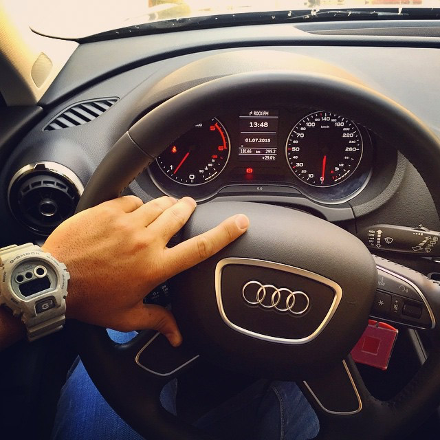 G-SHOCK GD-X6900HT-8E