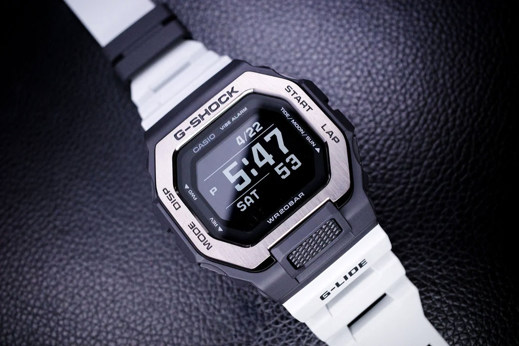 G-SHOCK GBX-100TT-8E