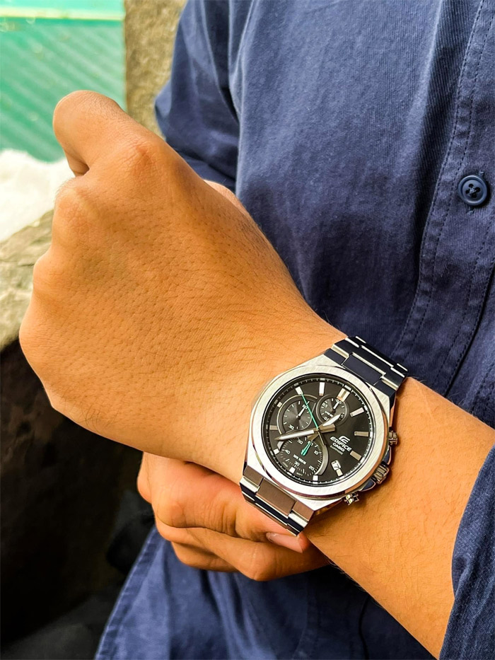 Casio Edifice EFB-700D-1A