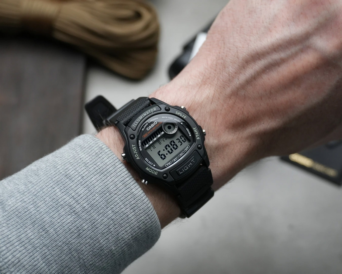 G-SHOCK W-220H-1A