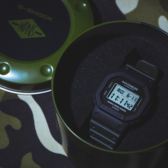 G-SHOCK DW-5000MD-1DR