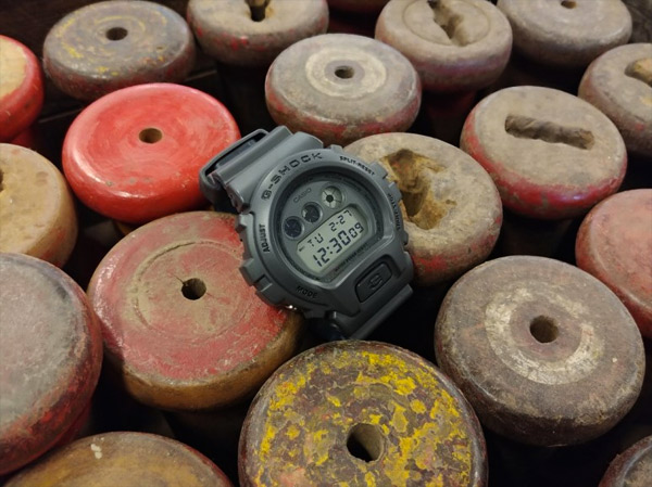 G-SHOCK DW-6900LU-8E