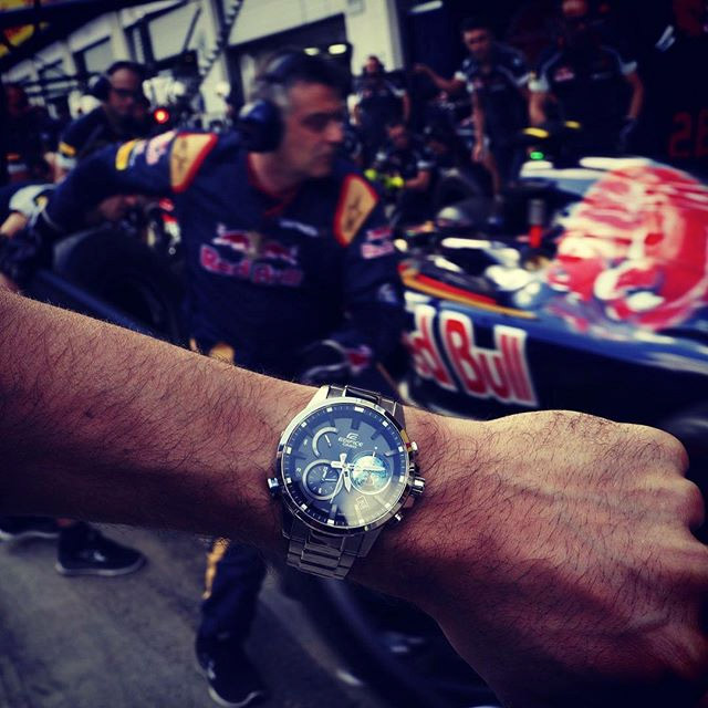 Casio Edifice EQB-600D-1A2