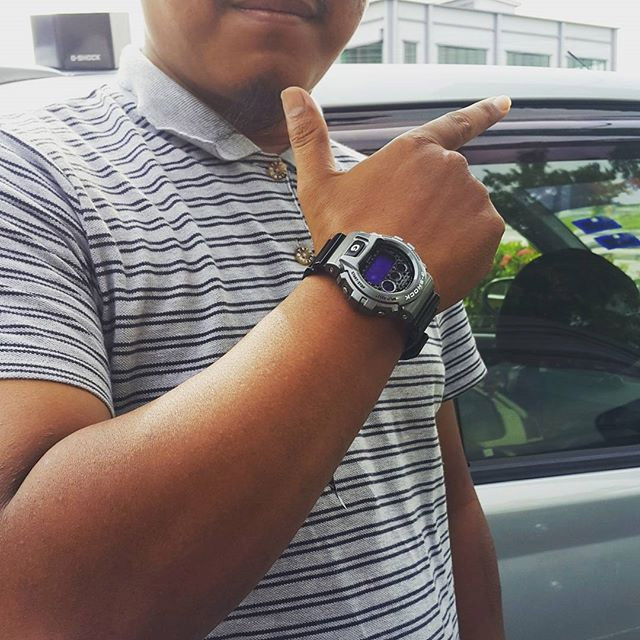 G-SHOCK DW-6900SC-8E