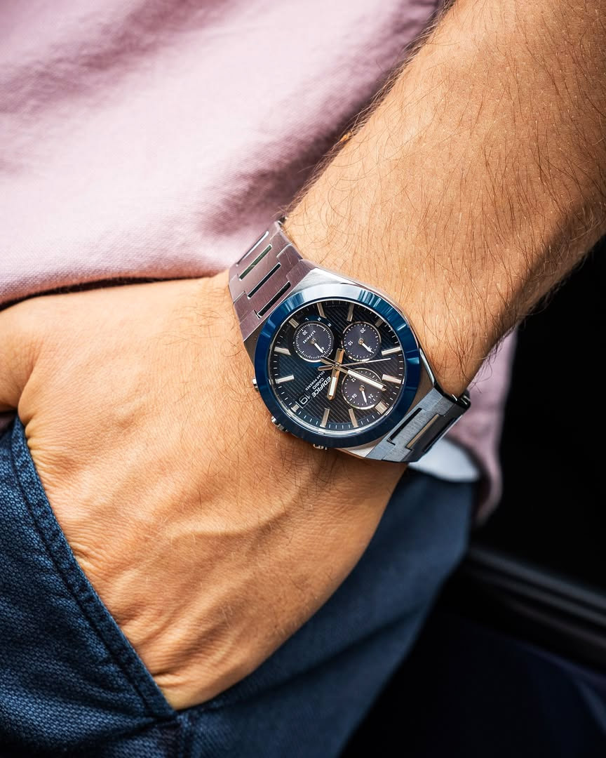 Сапфировое стекло в часах Casio Edifice