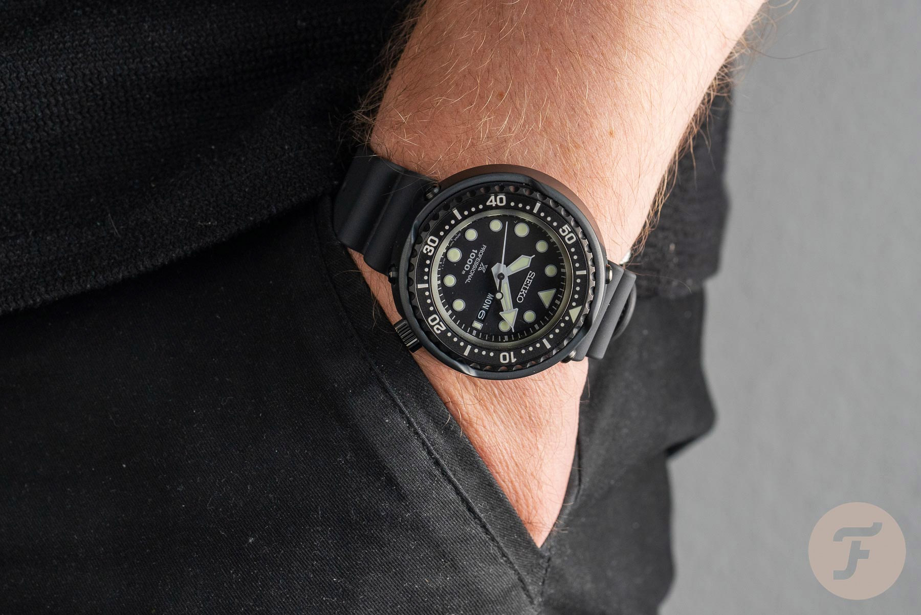 Японские часы Seiko S23631J1