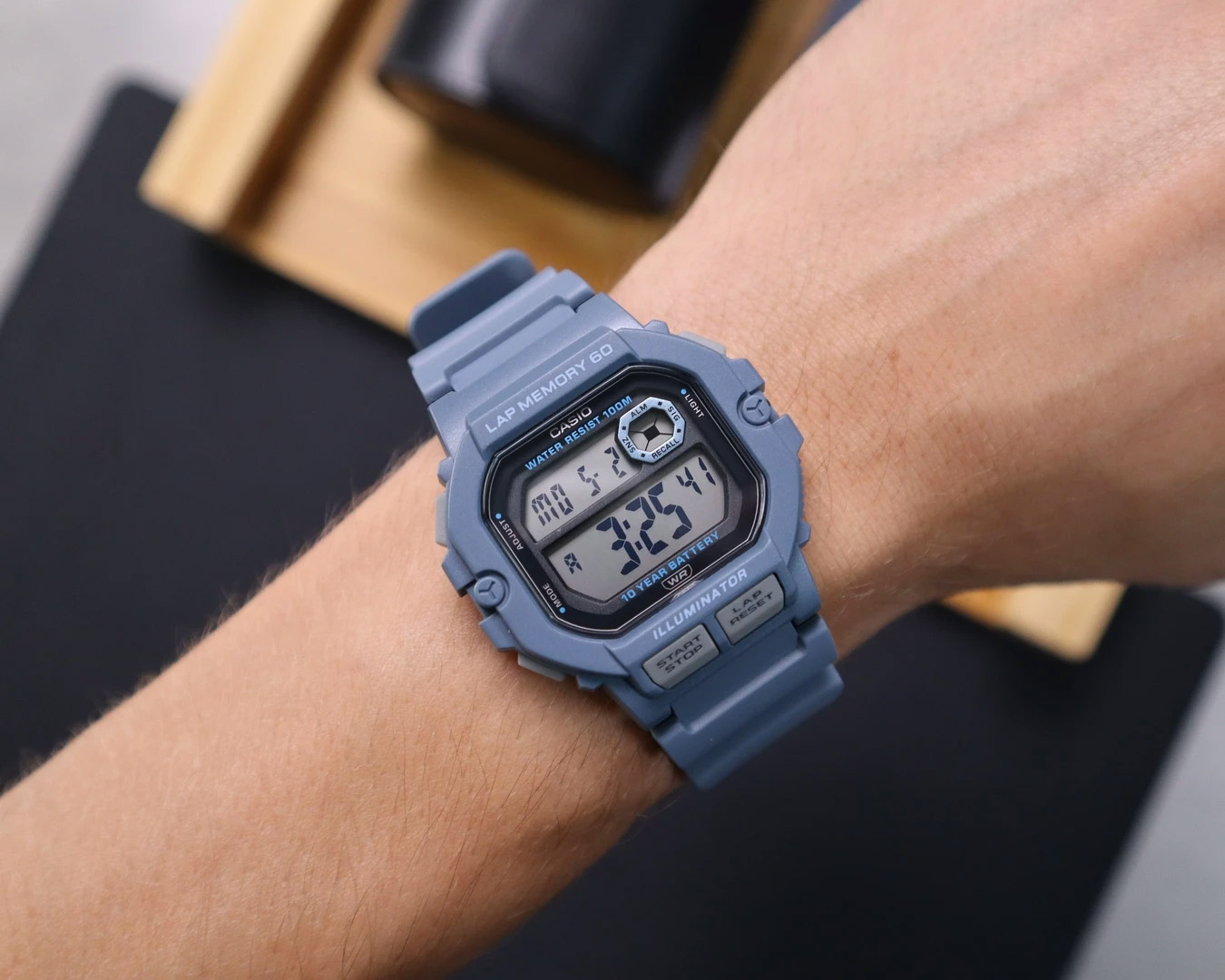G-SHOCK WS-1400H-2A