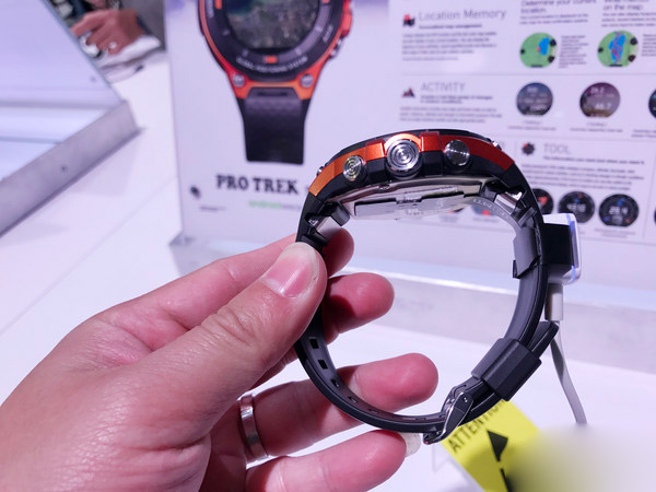 Casio Pro Trek WSD-F20-RG