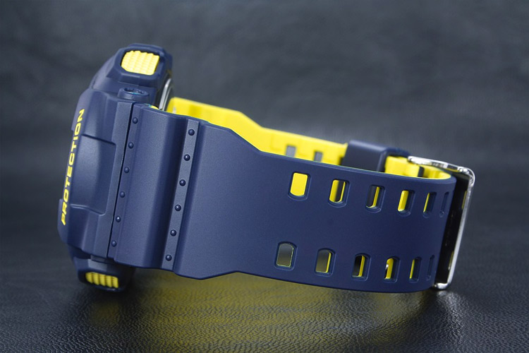 G-SHOCK GA-110LN-2A