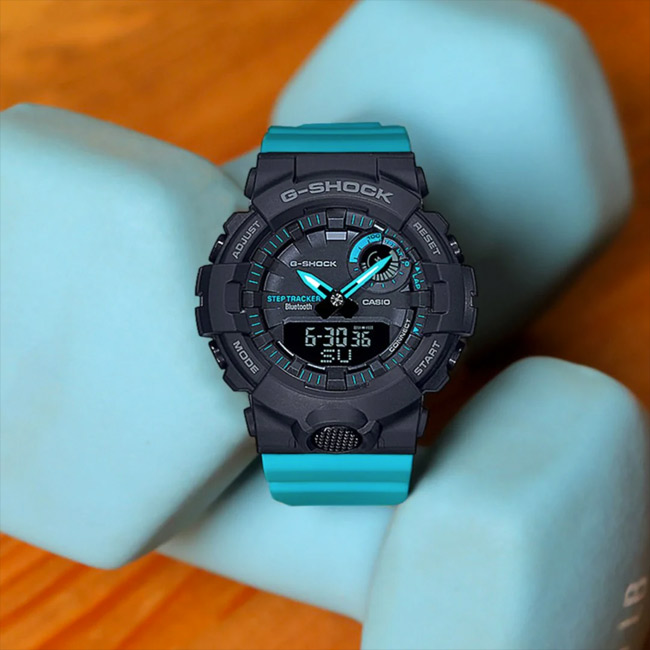 G-SHOCK GMA-B800SC-1A2