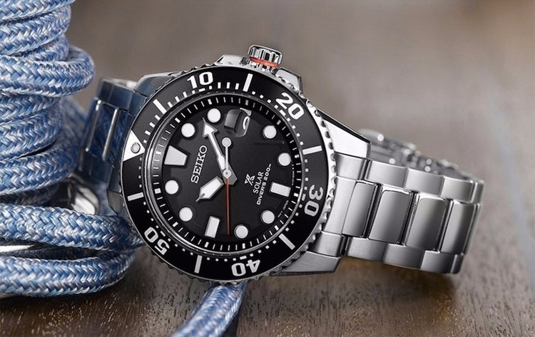 Японские часы Seiko SNE437P1