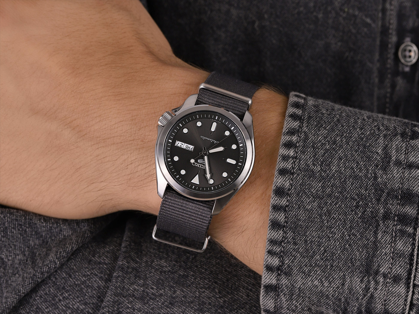 Японские часы Seiko SRPE61K1