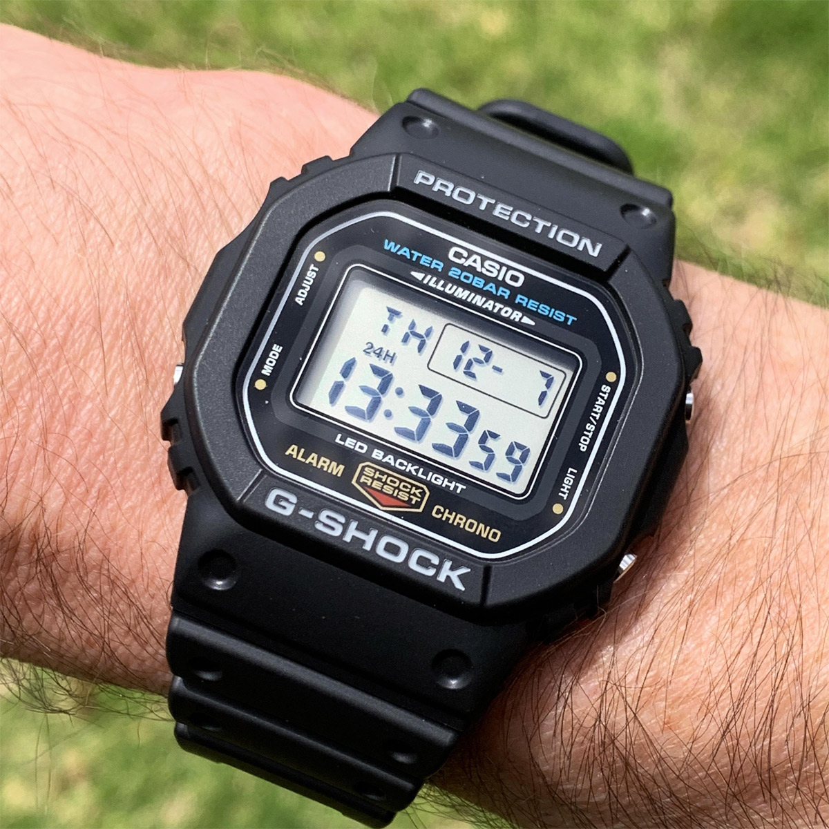G-SHOCK DW-5600UE-1E