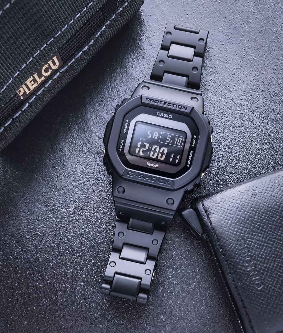 Casio G-Shock GW-B5600BC-1B купить в официальном магазине G-STORE