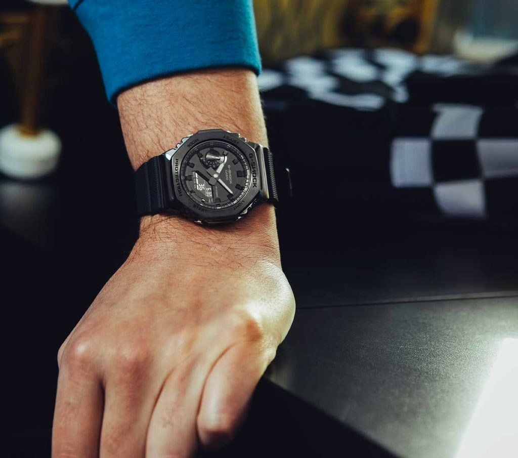 G-SHOCK GM-2100BB-1A